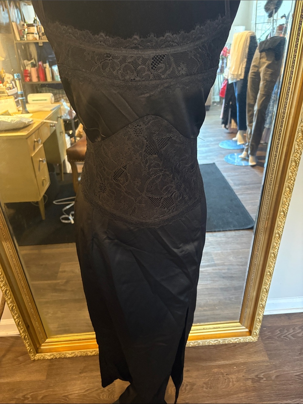 PrettyLittleThing Black Strapless Lace-Panel Midi Dress